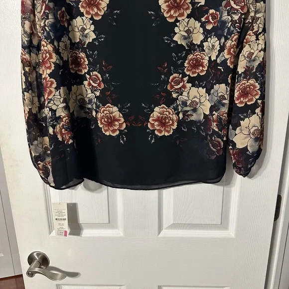 NWT Valerie Stevens Plus Floral Blouse - Picture 10 of 16